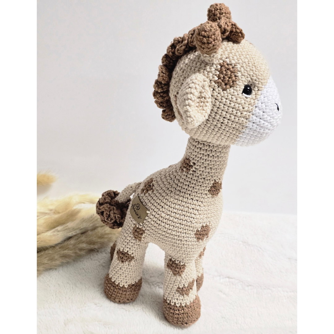 Gio Giraffe