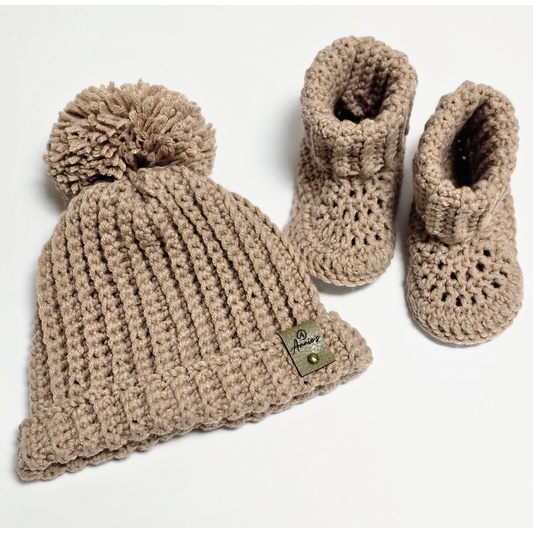 Newborn Beanie & Booties