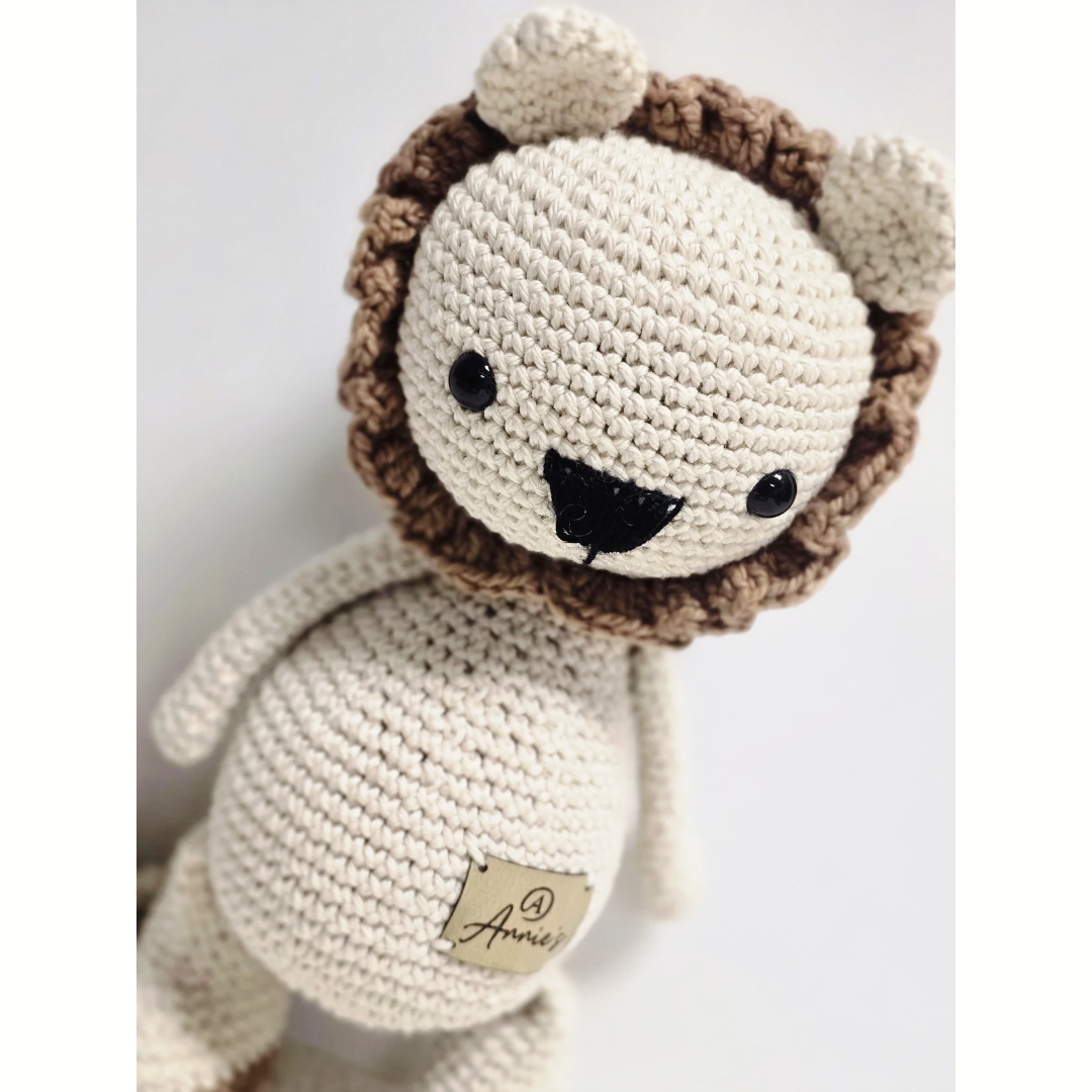 Ollie Lion