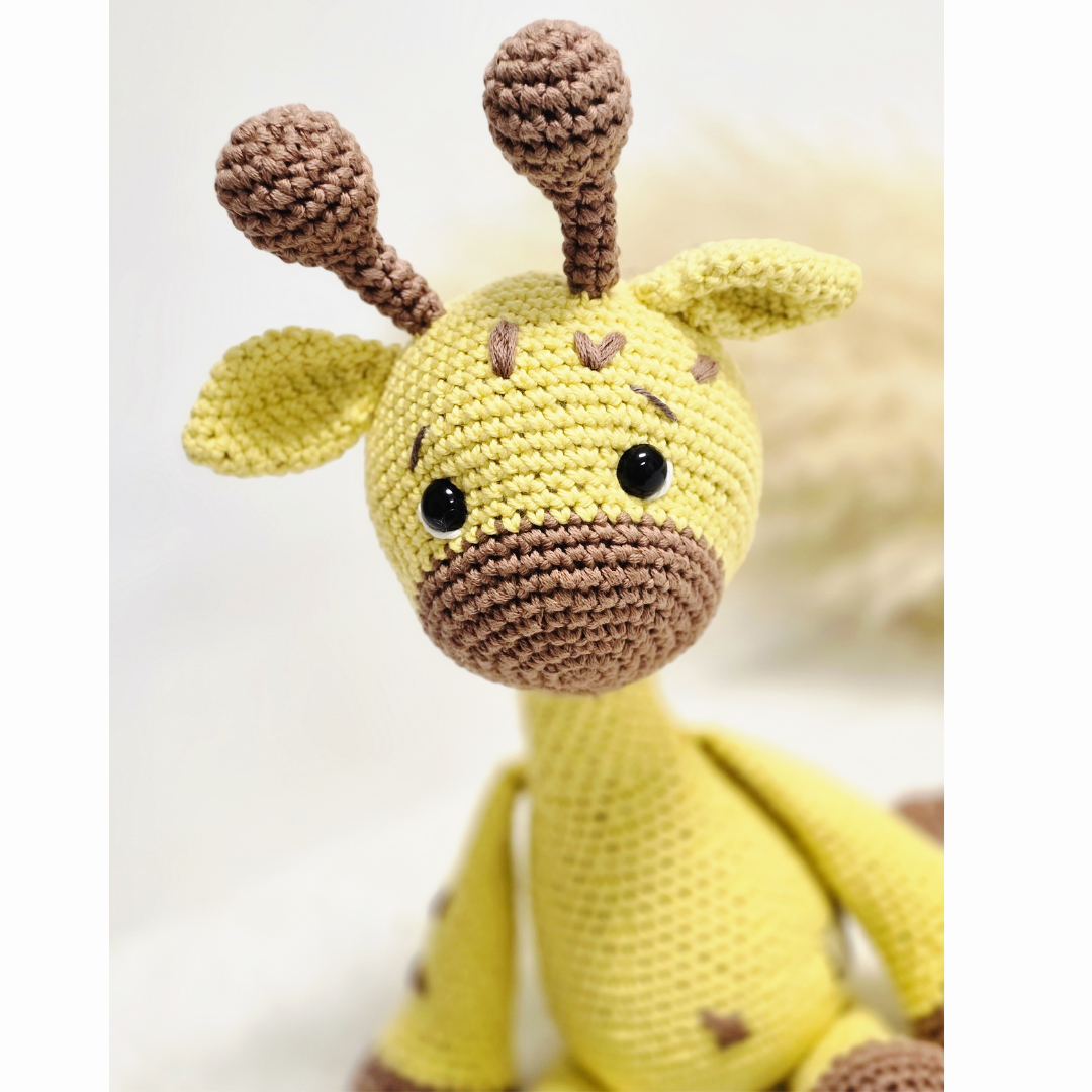 Goldie Giraffe - Made to Order